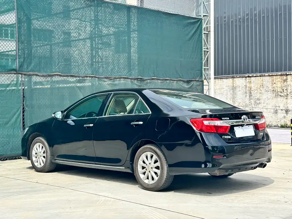 Camry 2012 2.0G Luxury Edition