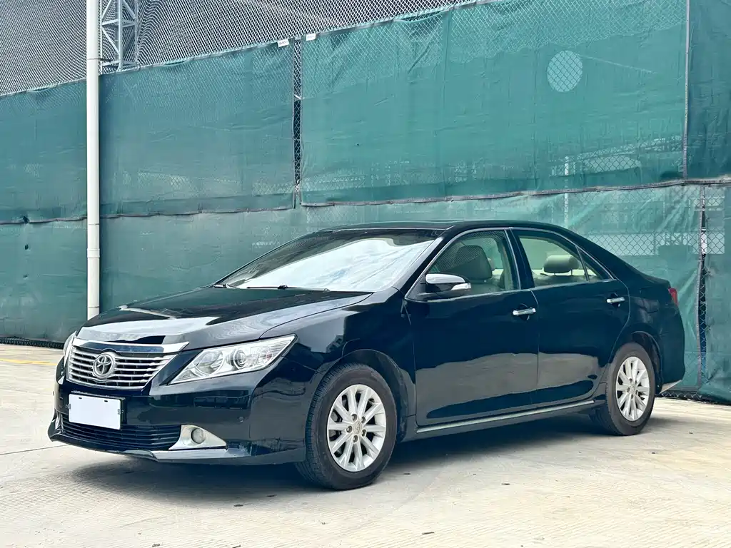 Camry 2012 2.0G Luxury Edition