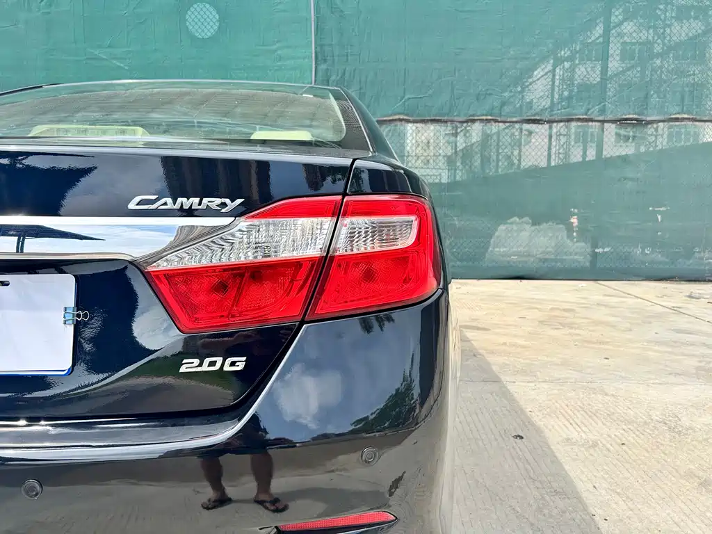 Camry 2012 2.0G Luxury Edition