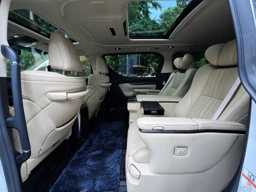 Toyota Vellfire 2019 Hybrid 2.5L HV Premium Edition