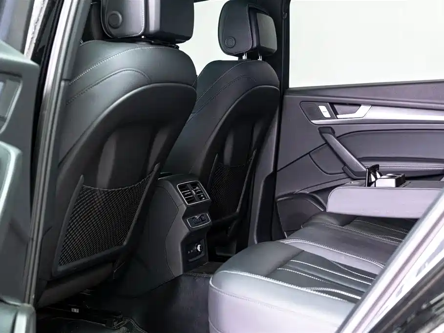 Audi Q5L 2023 40T Luxury Dynamic