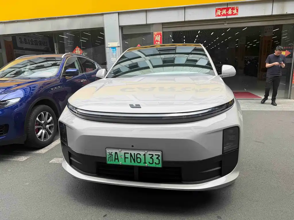 Li Auto L6 2024 Pro