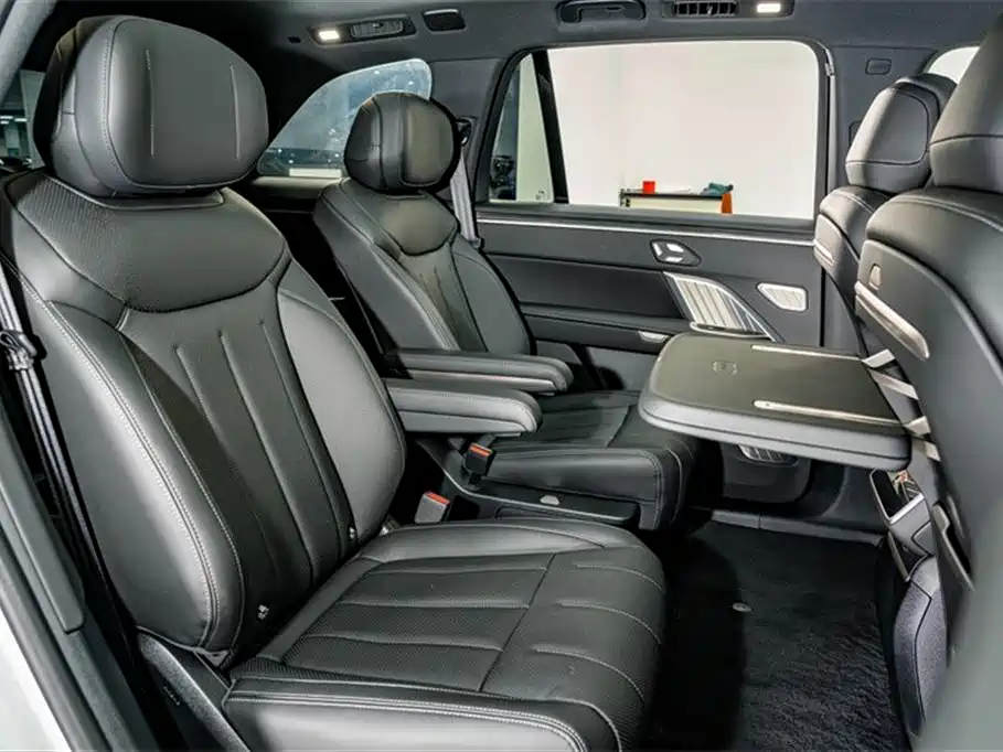 ONVO L90 2025 Pro Six-Seater