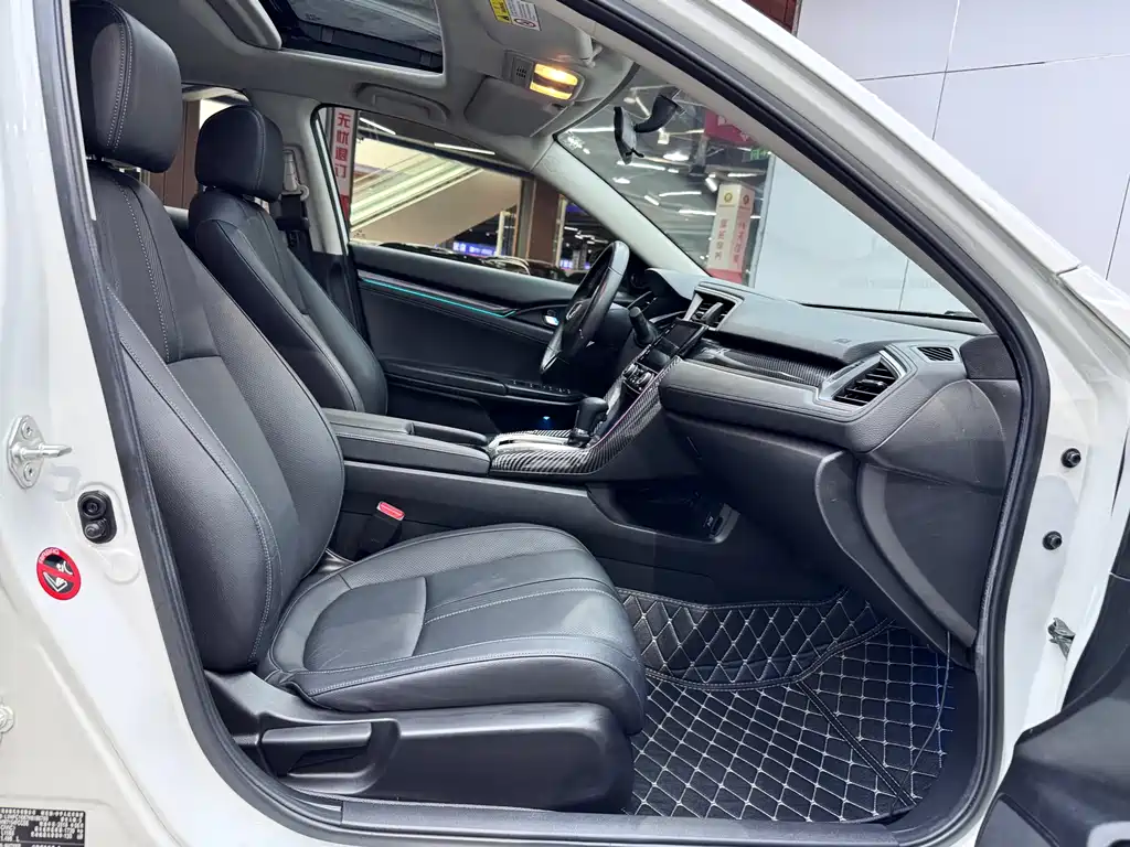 Civic 2016 220TURBO CVT Prestige Edition