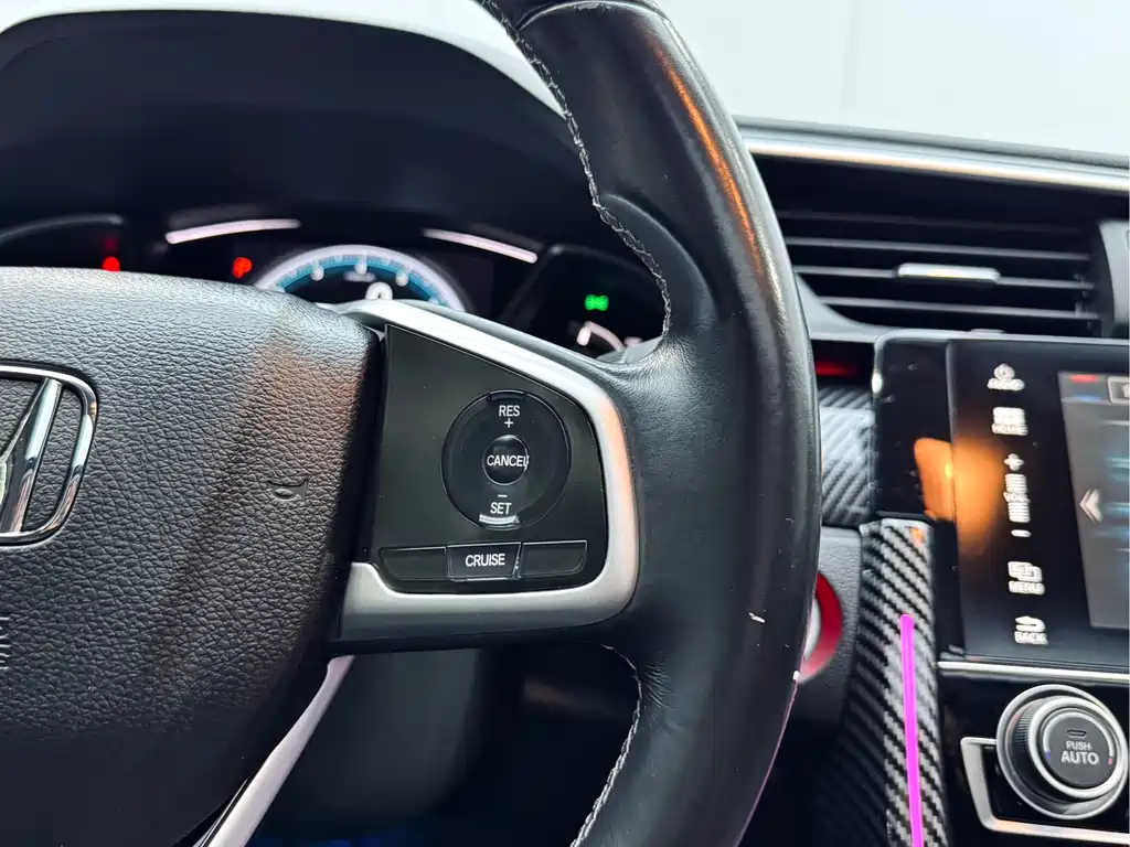 Civic 2016 220TURBO CVT Prestige Edition