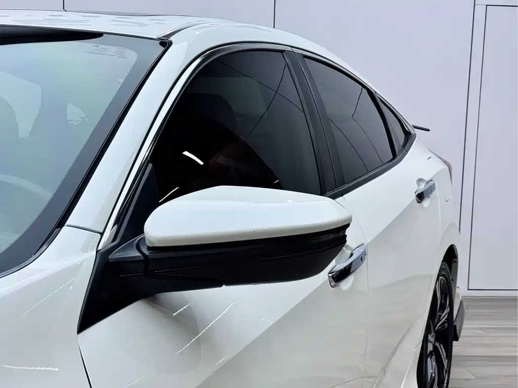 Civic 2016 220TURBO CVT Prestige Edition