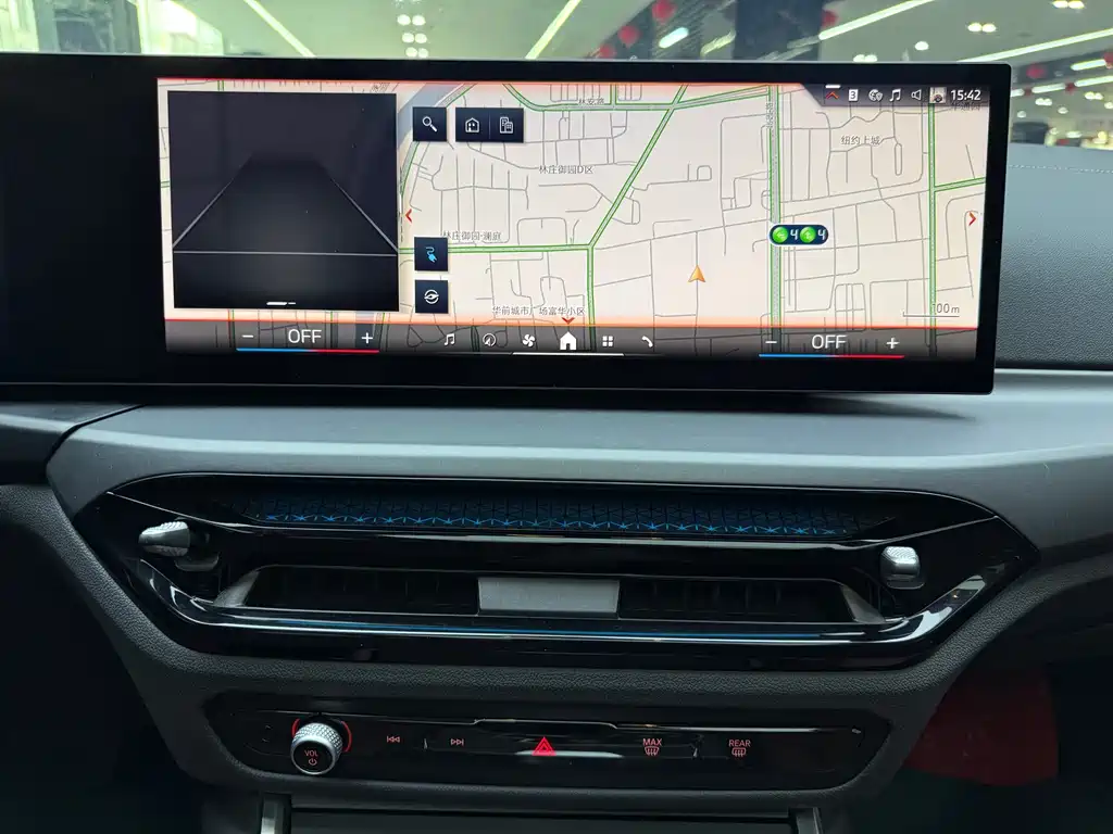 BMW i3 2025 eDrive 35 L
