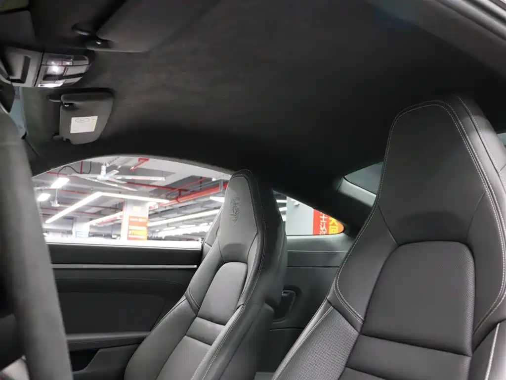 Porsche 911 2023 Carrera 3.0T
