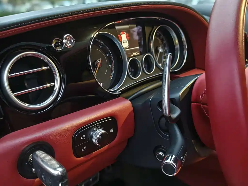 Bentley Flying Spur 2015 4.0T V8 Standard Edition