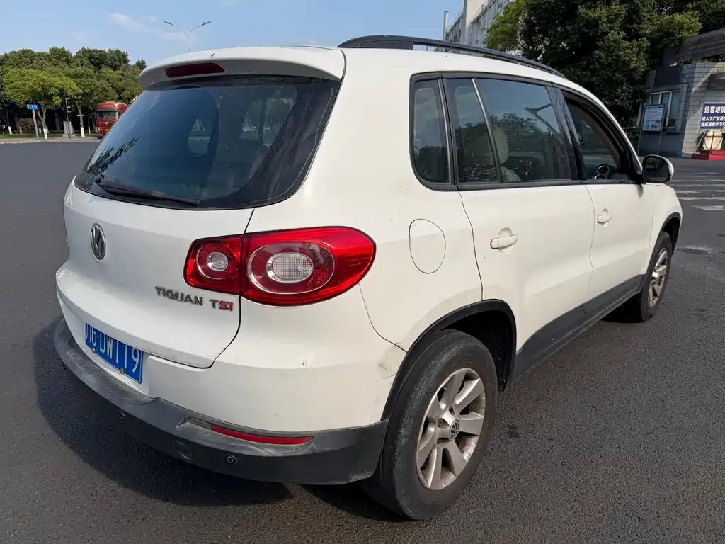 Volkswagen Tiguan 2012 1.8TSI Automatic FWD Style Edition