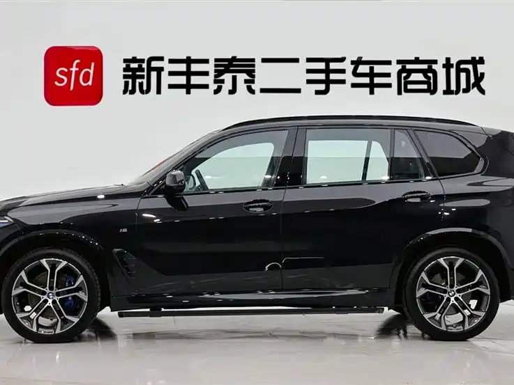 BMW X5 2026 xDrive 40Li M Sport Night Edition