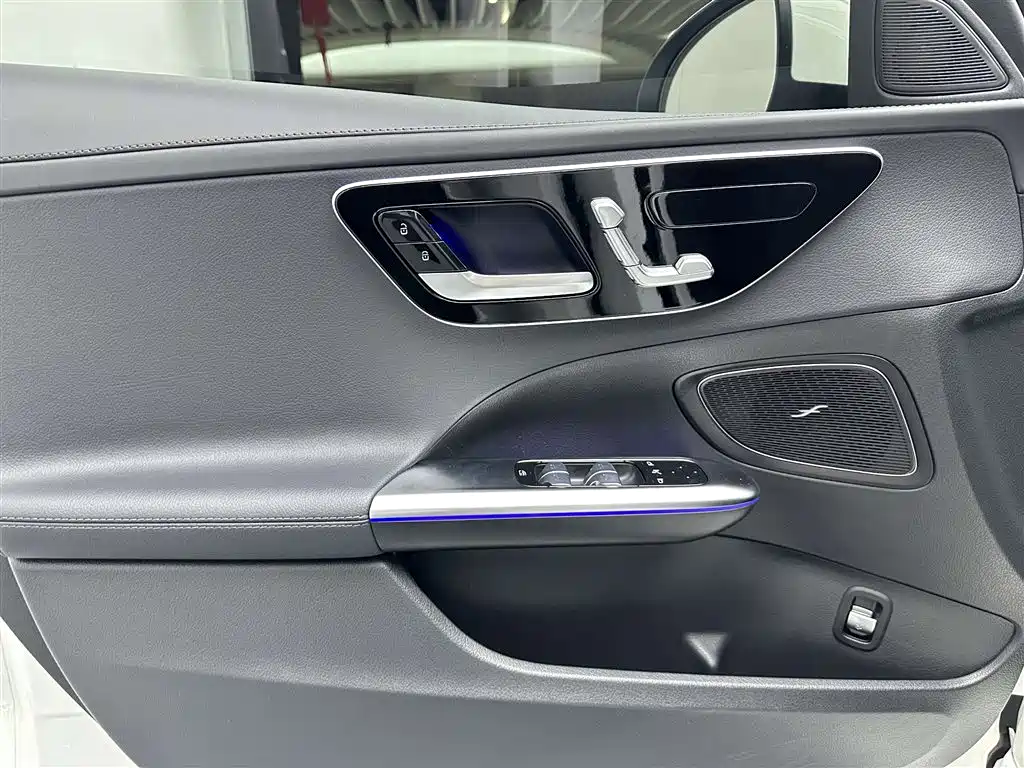 Mercedes-Benz C-Class 2025 C 260 L Sport