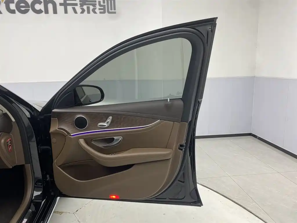 Mercedes-Benz E-Class 2023 Facelift E 260 L