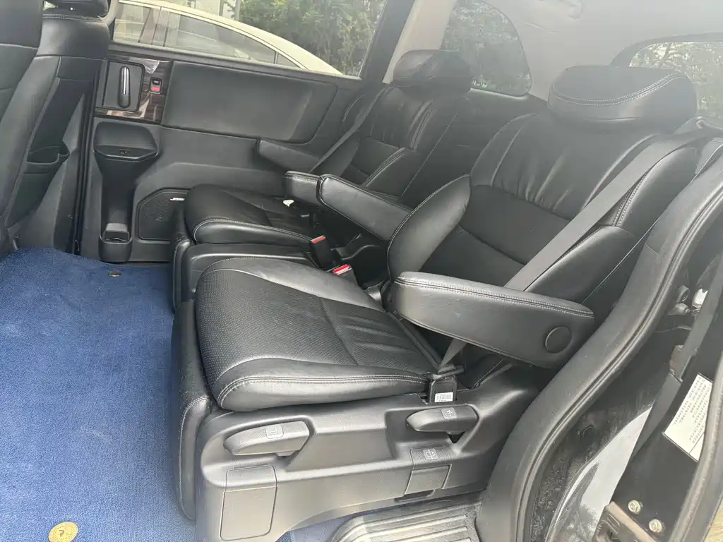 Honda Elysion 2016 2.4L Classic Edition