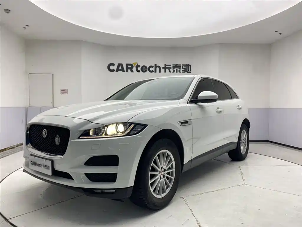 Jaguar F-PACE 2018 2.0T AWD Urban Prestige Edition