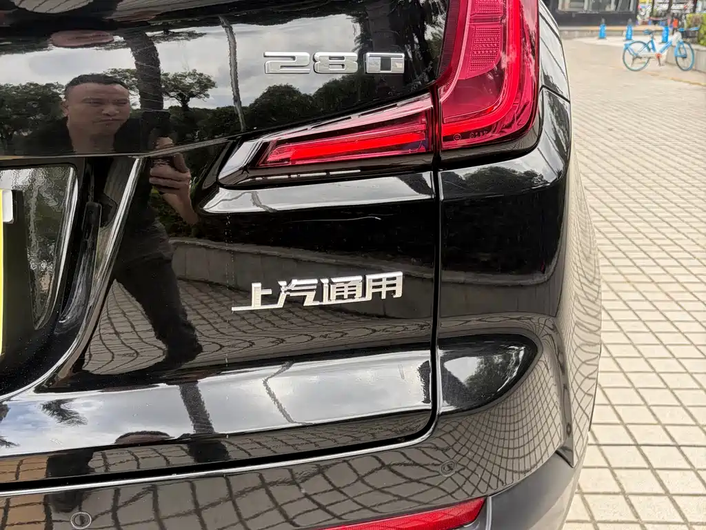 Cadillac XT4 2021 28T FWD Luxury
