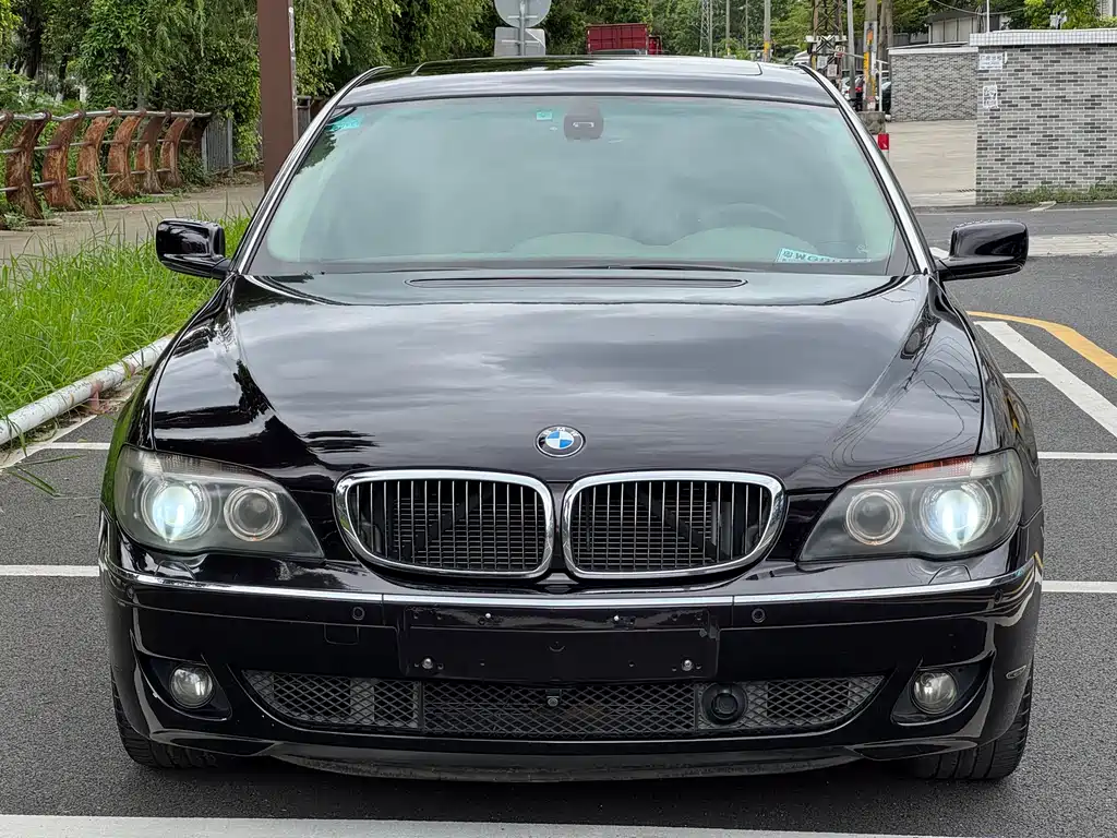 BMW 7 Series 2005 model 740Li