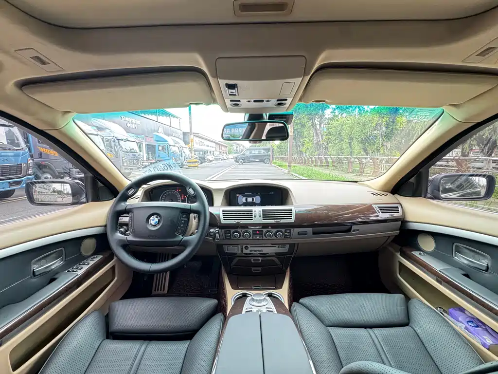 BMW 7 Series 2005 model 740Li