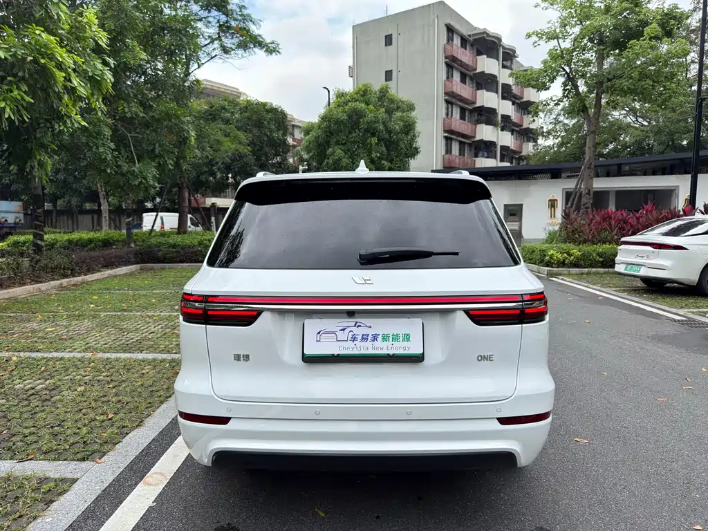 Li Auto ONE