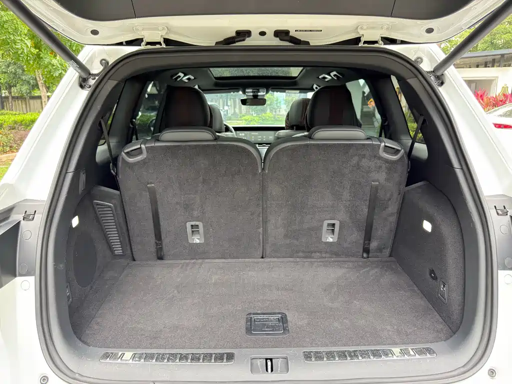 Li Auto ONE
