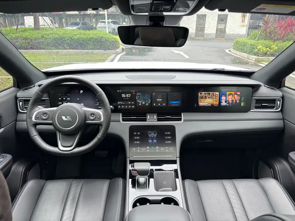 Li Auto ONE