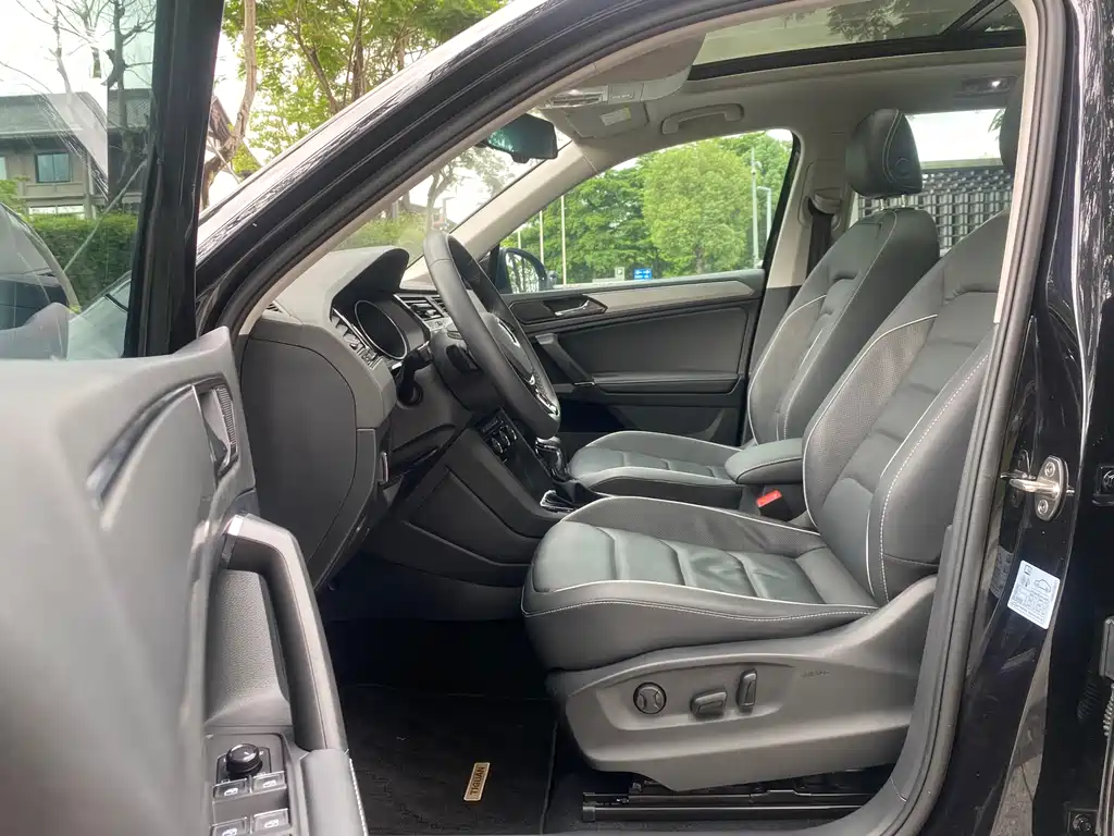Tiguan L 2018 Facelift 330TSI Automatic FWD Flagship Edition
