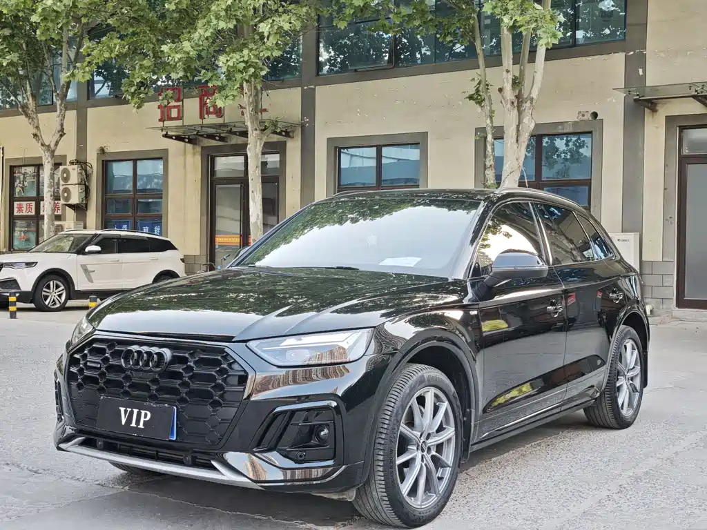 Audi Q5L 2023 40T Premium Dynamic