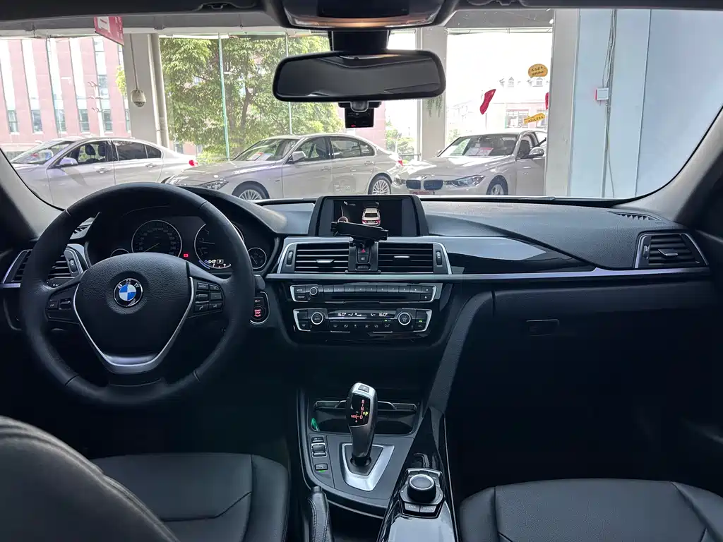 BMW 3 Series 2017 320Li Fashion Edition