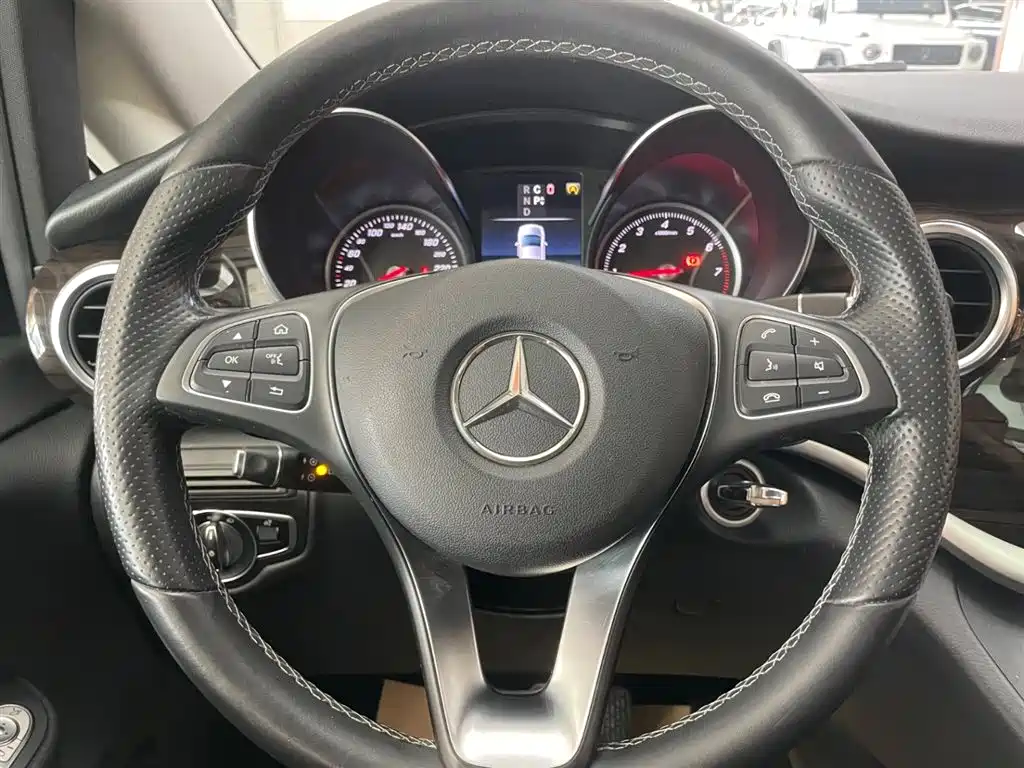 Mercedes-Benz V-Class 2017 V 260 Pilot Edition