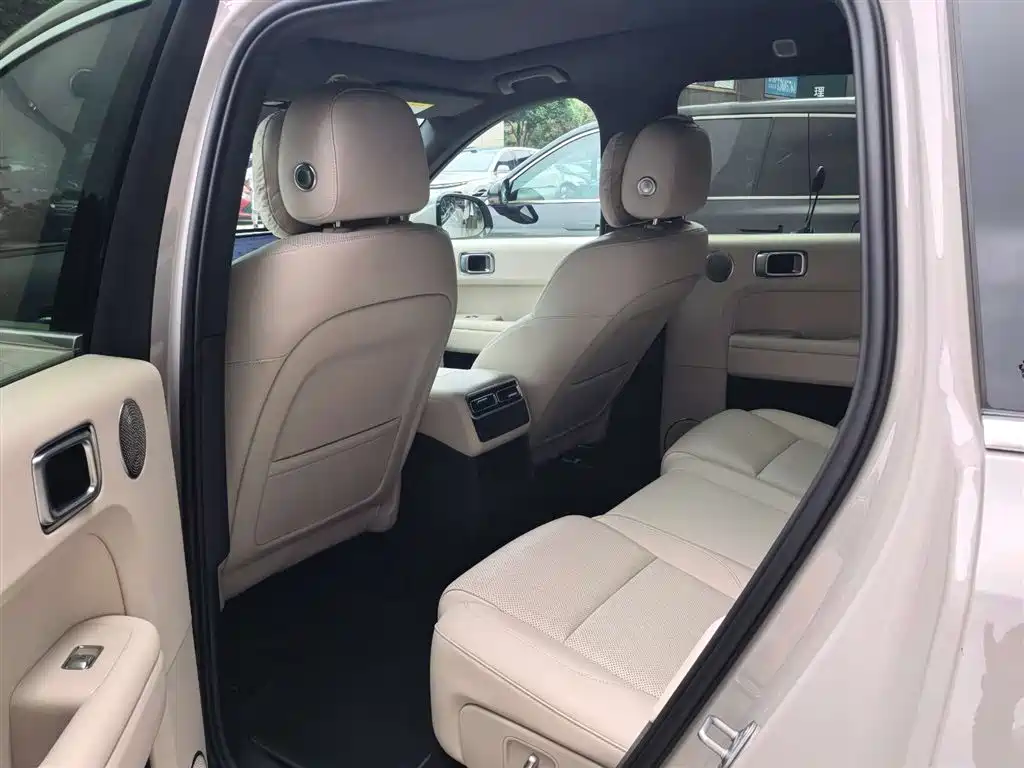 Li Auto L6 2024 Pro