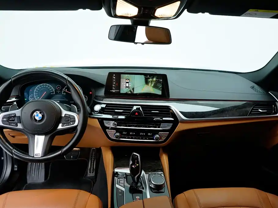 BMW 5 Series 2019 530Li Leading Edition M Sport Package