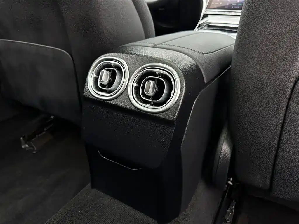 Mercedes-Benz C-Class 2024 C 260 L Sport Edition