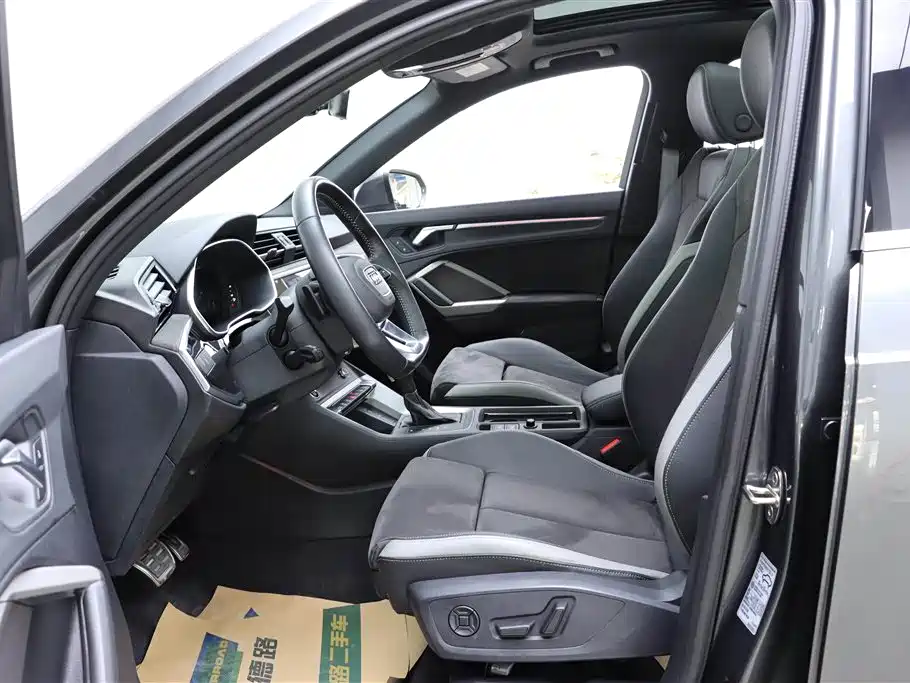 Audi Q3 2022 45 TFSI quattro Fashion Dynamic
