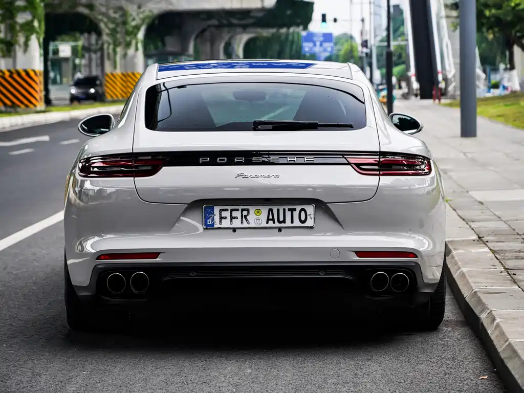 Porsche Panamera 2017 3.0T