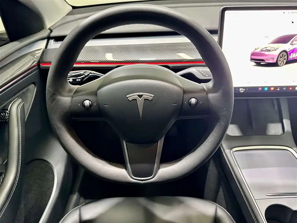 Tesla Model Y Long Range All-Wheel Drive