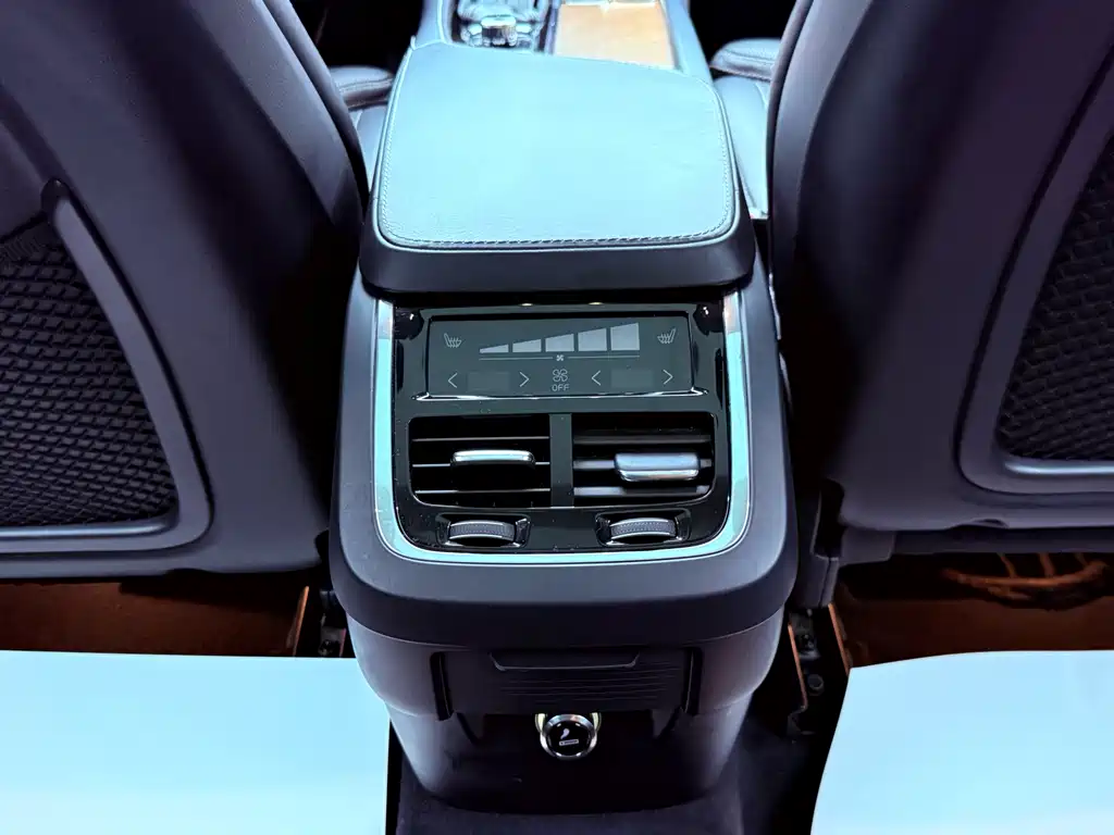 Volvo XC90 2017 T6 Intelligent Luxury Edition 5-seater
