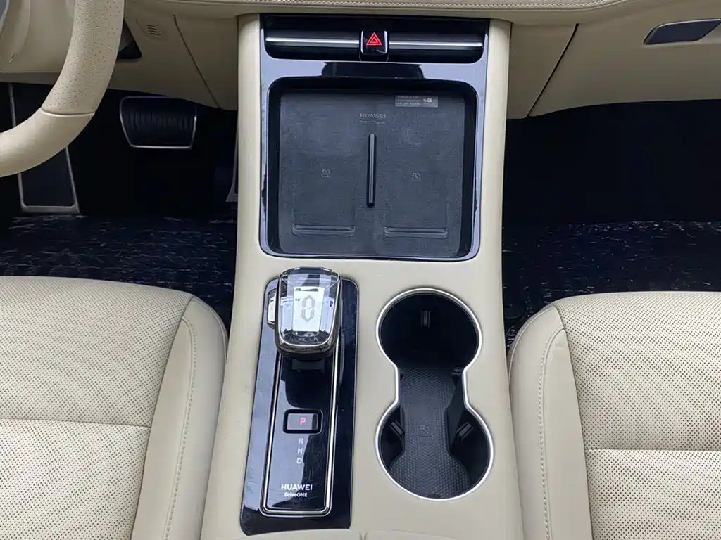 AITO M5 2024 EREV Max RS AWD Advanced Intelligent Driving Edition