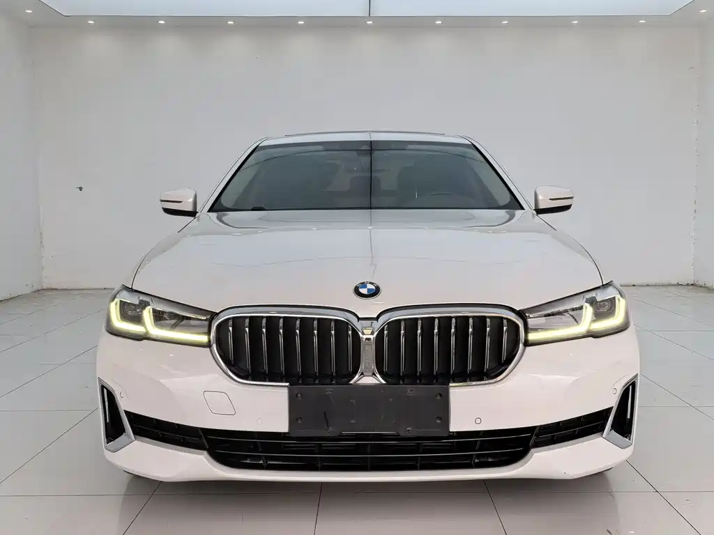BMW 5 Series 2021 525Li Luxury Line