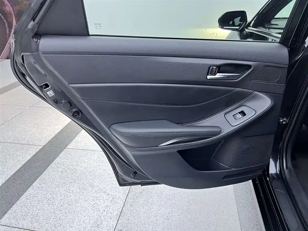 Toyota Avalon 2019 2.0L Luxury Version (China VI)