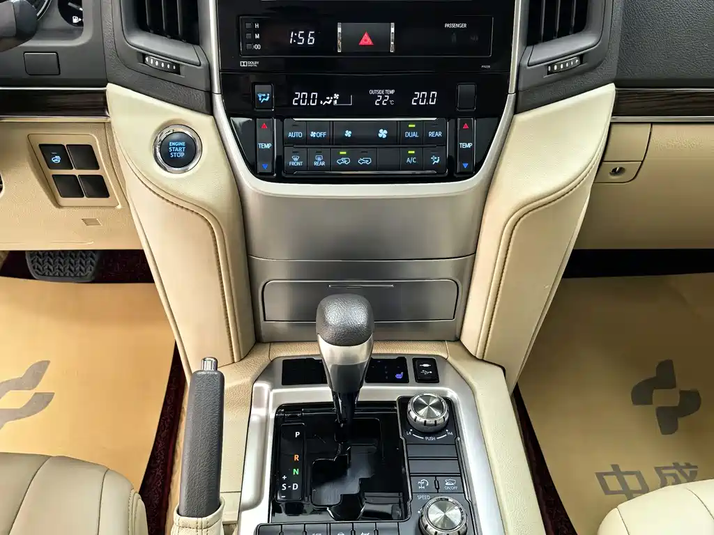 Land Cruiser (Import) 2019 4.6L GX-R Middle East Edition
