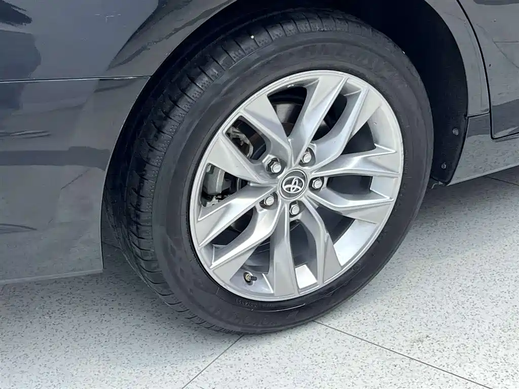 Toyota Avalon 2019 2.0L Luxury Version (China VI)