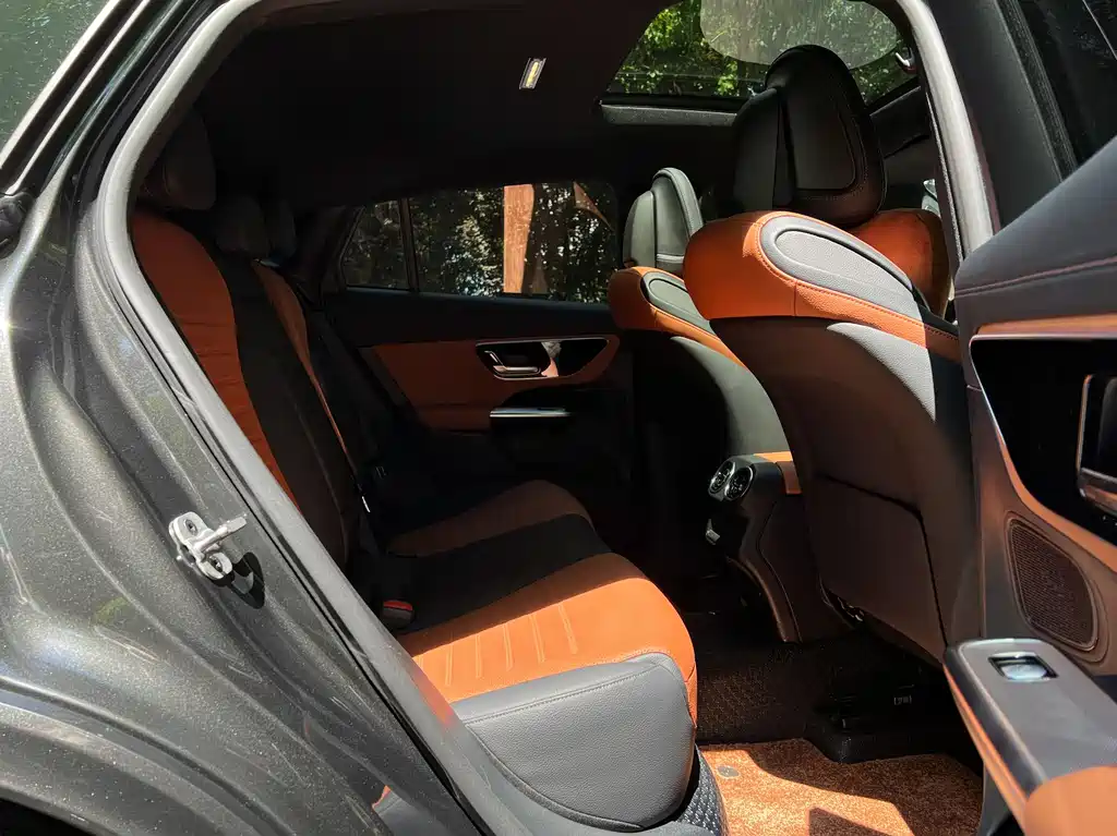 Mercedes-Benz GLC Coupe 2024 GLC 260 4MATIC Coupe SUV