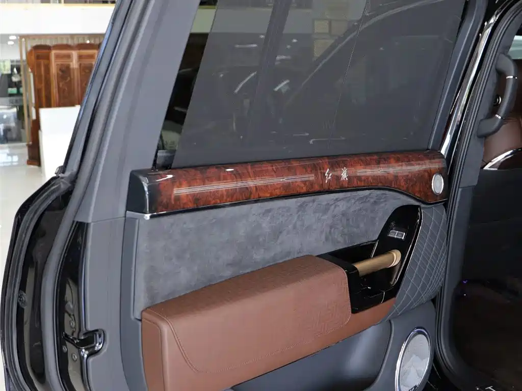 Hongqi Jin Kuihua Guoyao 2022 4.0T Zunjue Flagship Edition 4-Seater