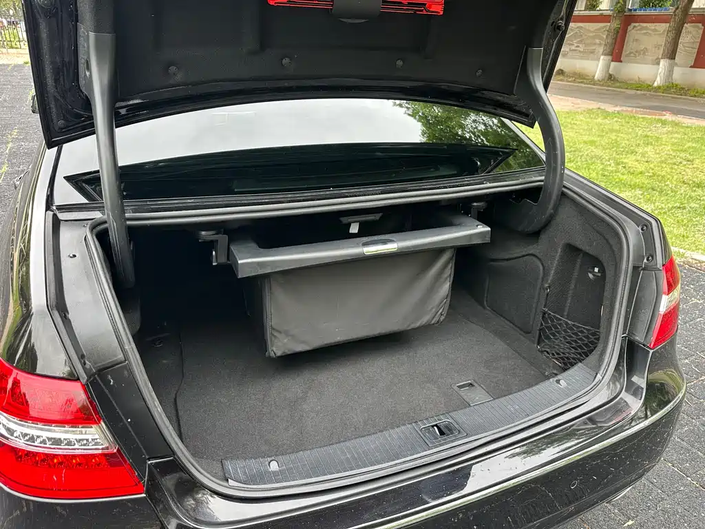 Mercedes-Benz E-Class 2012 E 300 L Fashion