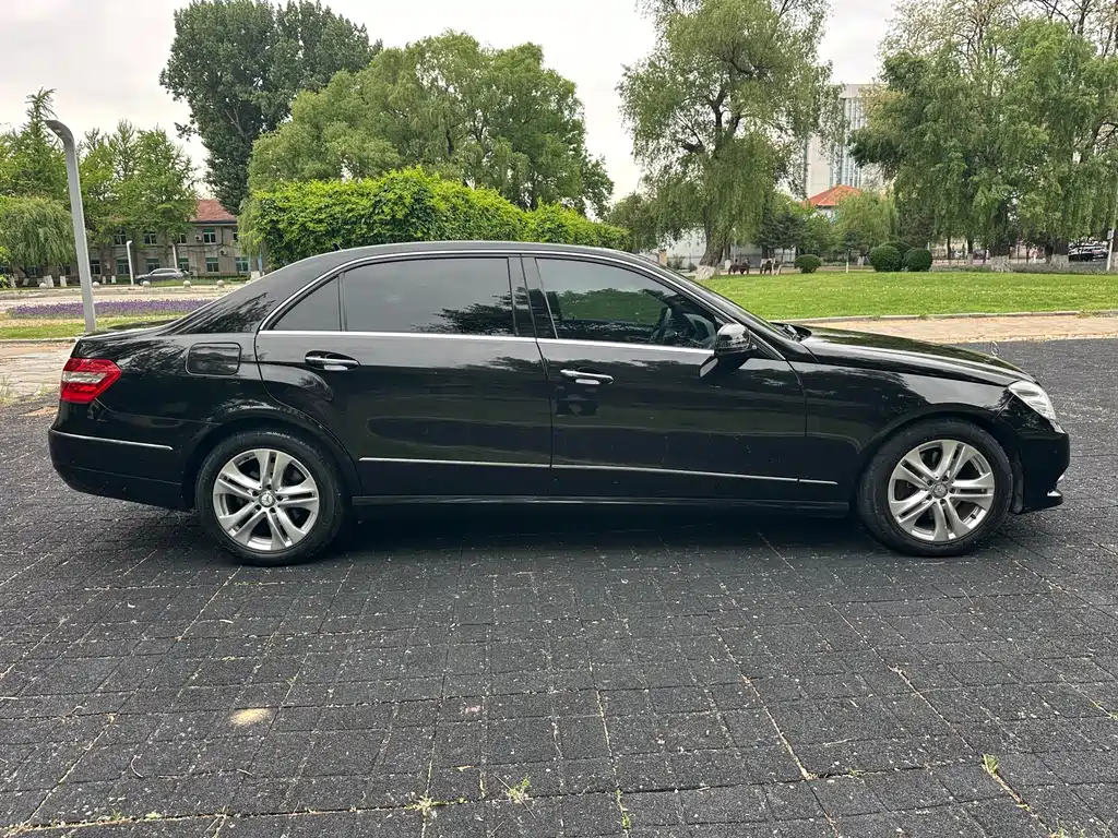 Mercedes-Benz E-Class 2012 E 300 L Fashion