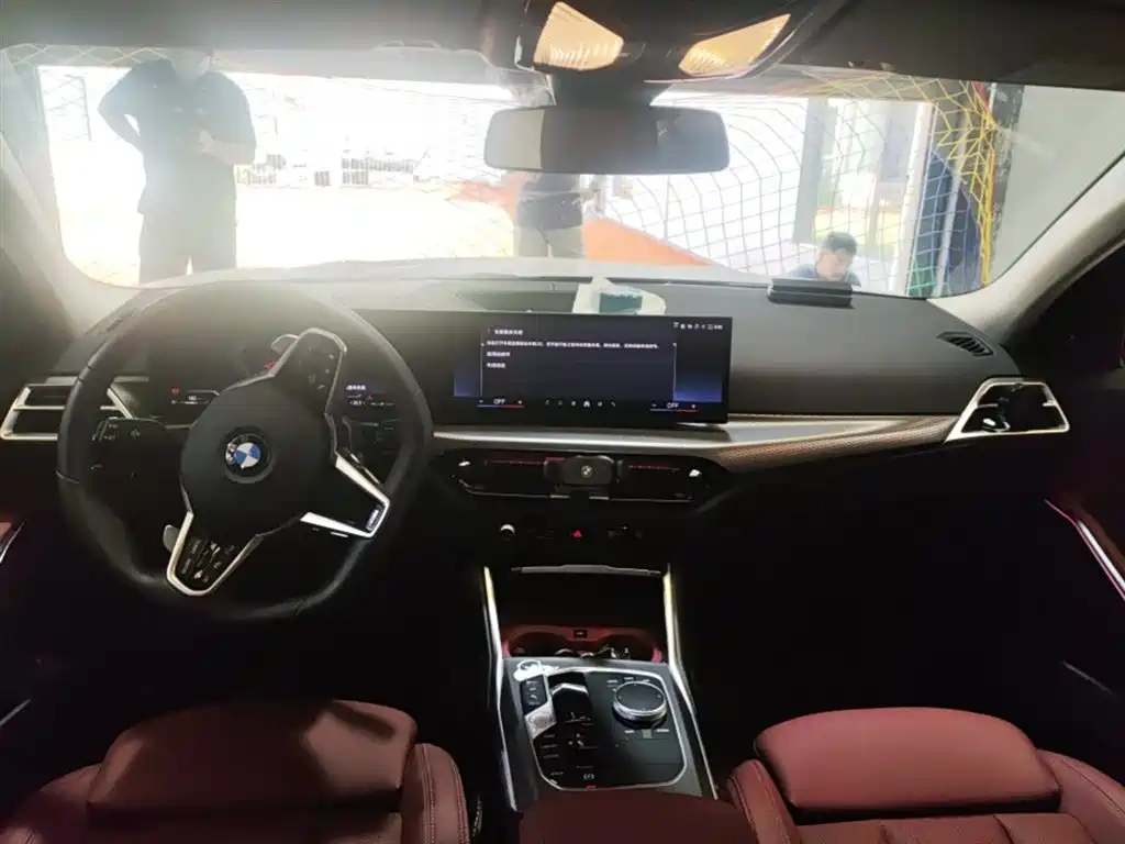 BMW 3 Series 2025 330Li M Sport Night Edition