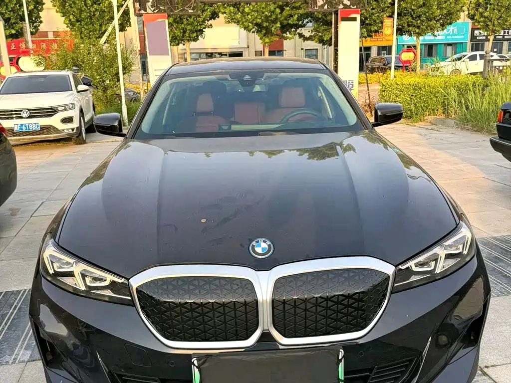 BMW i3 eDrive 35L 2022