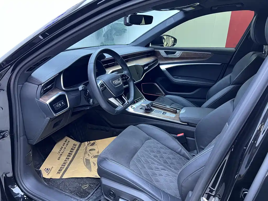 Audi A6L 2023 55 TFSI quattro Premium Dynamics Edition