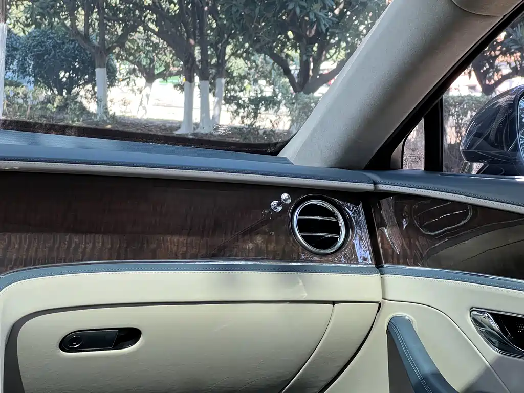 Bentley Flying Spur 2020 6.0T W12 Standard Edition