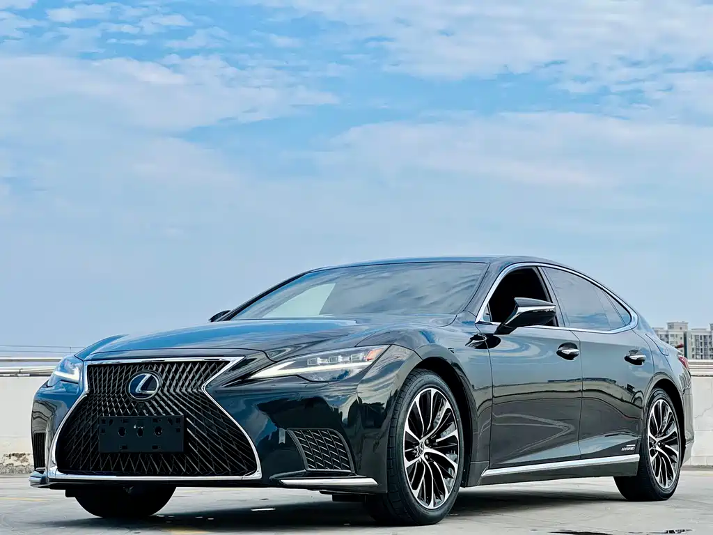 Lexus LS 2021 500h Executive Edition